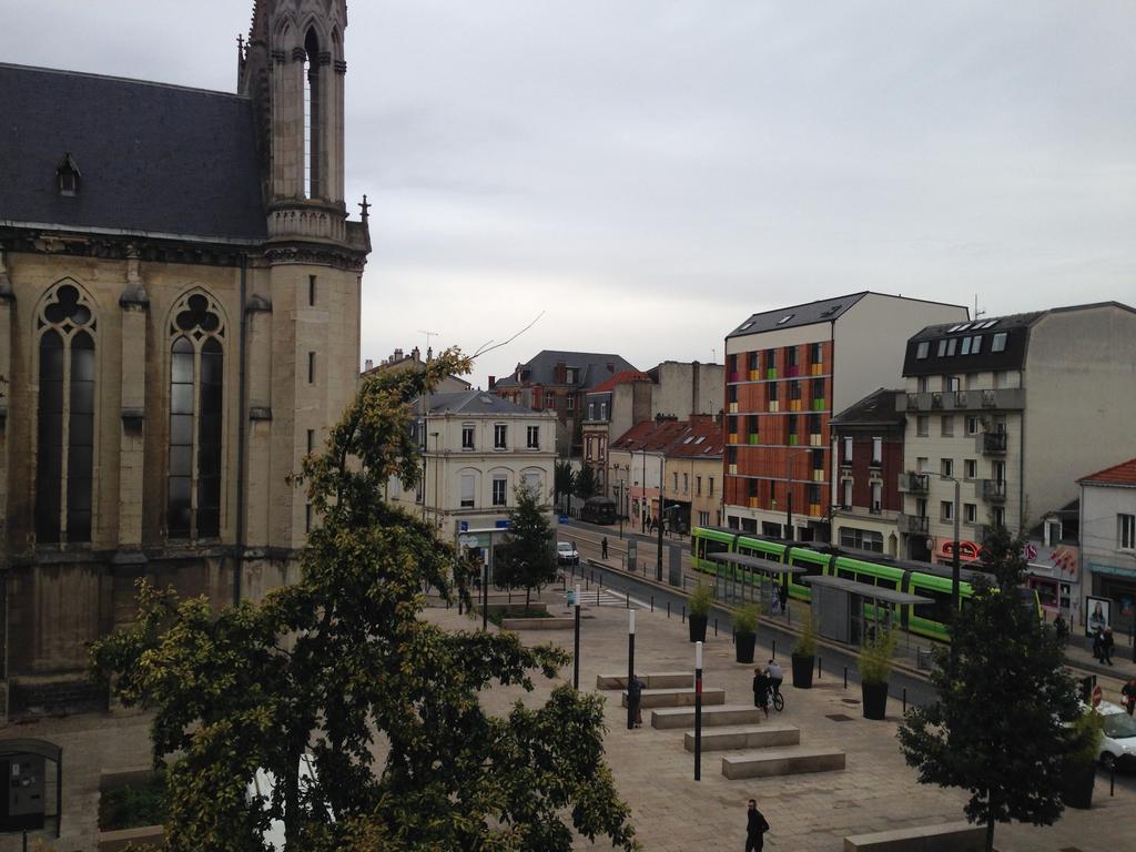 Hotel Le Parisien Reims Exterior foto